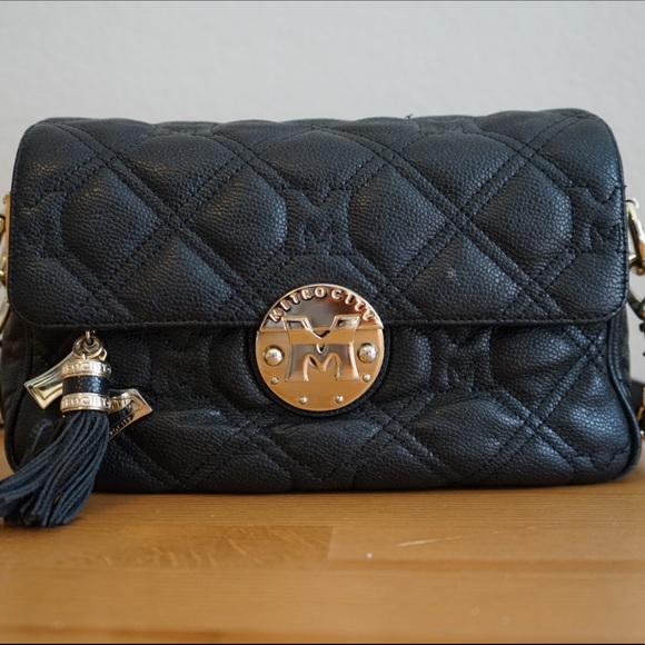 Metrocity Luxury quilted sling bag - Picture 2 of 9
